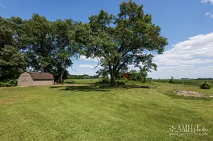 1871 S Oaklawn Dr, Saint Anne, IL 60964 - Photo 38