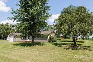 1871 S Oaklawn Dr, Saint Anne, IL 60964 - Photo 6