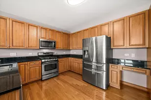 160 S River St, Aurora, IL 60506 - Photo 6
