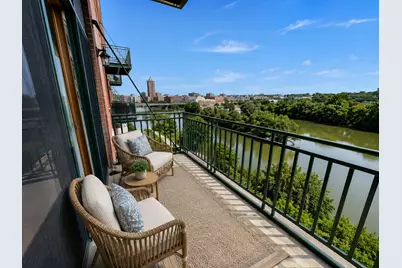 160 S River Street #305, Aurora, IL 60506 - Photo 2