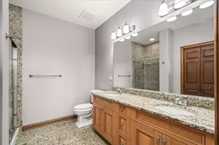 160 S River St, Aurora, IL 60506 - Photo 8
