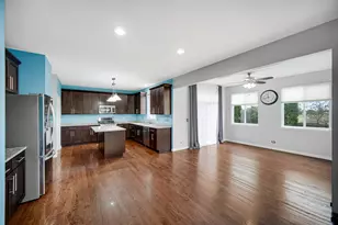 25440 Pastoral Dr, Plainfield, IL 60585 - Photo 8