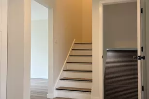 6846 Sussex Rd, Tinley Park, IL 60477 - Photo 6