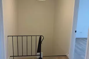 6846 Sussex Rd, Tinley Park, IL 60477 - Photo 10