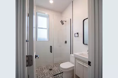 2753 W Chicago Avenue, Chicago, IL 60622 - Photo 12