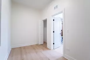 2753 W Chicago Ave, Chicago, IL 60622 - Photo 14