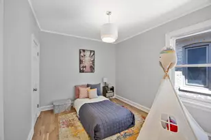 8526 S Euclid Ave, Chicago, IL 60617 - Photo 14