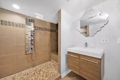 8526 S Euclid Avenue, Chicago, IL 60617 - Photo 20