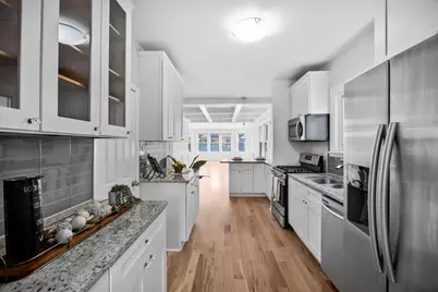8526 S Euclid Avenue, Chicago, IL 60617 - Photo 10