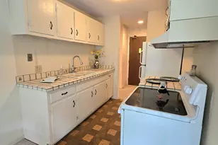 5600 Hillcrest Ln, Lisle, IL 60532 - Photo 8