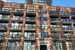 210 S Desplaines St, Chicago, IL 60661 - Photo 1