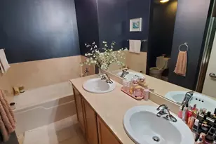 210 S Desplaines St, Chicago, IL 60661 - Photo 14