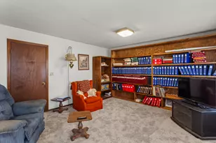 2306 Belmore Dr, Champaign, IL 61821 - Photo 14
