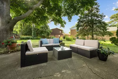 1002 Ridge Road, Highland Park, IL 60035 - Photo 6