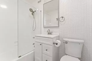 1700 E 56th St, Chicago, IL 60637 - Photo 12