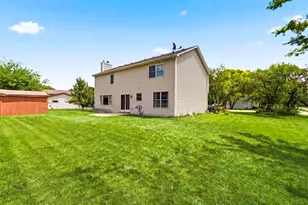24130 W Pheasant Chase Dr, Plainfield, IL 60544 - Photo 2