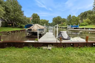 19449 W Forest Ln, Mundelein, IL 60060 - Photo 24