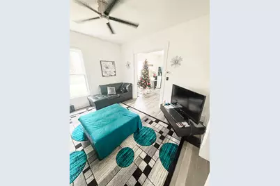 221 E Main Street, Genoa, IL 60135 - Photo 8