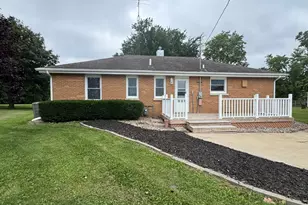 4806 W State Rte 102, Bourbonnais, IL 60914 - Photo 2