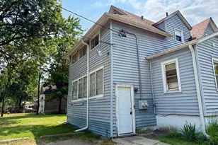 1801 Victoria Ave, North Chicago, IL 60064 - Photo 12