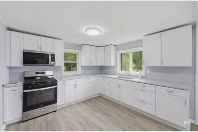 987 South Street, Elgin, IL 60123 - Photo 2