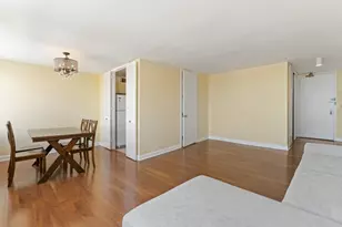 1700 E 56th St, Chicago, IL 60637 - Photo 6