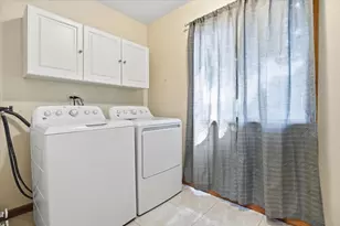 600 Bridgeport Pl, Wheeling, IL 60090 - Photo 6