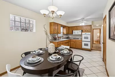 7265 W Summerdale Avenue, Chicago, IL 60656 - Photo 4