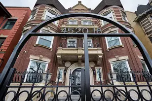 4520 S King Dr, Chicago, IL 60653 - Photo 2