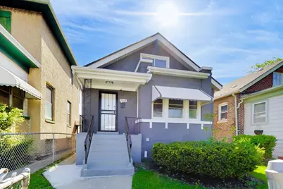 9549 S Calumet Avenue, Chicago, IL 60628 - Photo 1