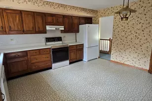 12135 Hillcrest Dr, Lemont, IL 60439 - Photo 2