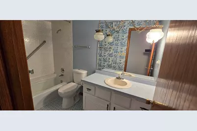 12135 Hillcrest Drive, Lemont, IL 60439 - Photo 12