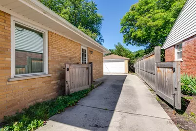 519 Dawes Street, Libertyville, IL 60048 - Photo 30