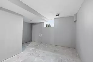 3316 N Ridgeway Ave, Chicago, IL 60618 - Photo 24