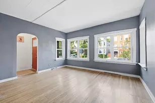 3316 N Ridgeway Ave, Chicago, IL 60618 - Photo 4