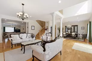 7806 N Octavia Ave, Niles, IL 60714 - Photo 8