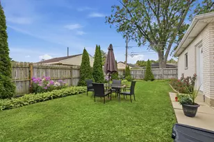 7806 N Octavia Ave, Niles, IL 60714 - Photo 40