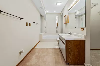 1665 Commodore Court #7, Schaumburg, IL 60193 - Photo 20