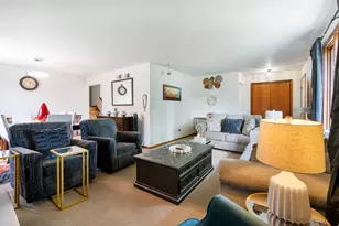 11033 Parkside Ave, Chicago Ridge, IL 60415 - Photo 6
