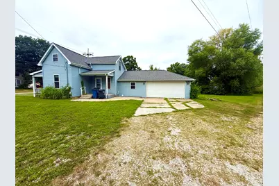 447 N Euclid Avenue, Princeton, IL 61356 - Photo 2