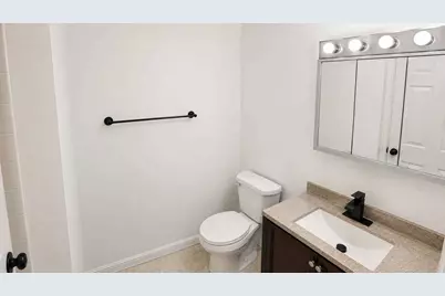 182 S Waters Edge Drive #301, Glendale Heights, IL 60139 - Photo 14
