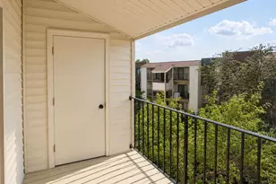182 S Waters Edge Dr, Glendale Heights, IL 60139 - Photo 16