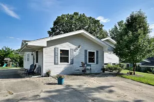 20W581 Glen Ct, Lombard, IL 60148 - Photo 2