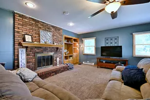 20W581 Glen Ct, Lombard, IL 60148 - Photo 8