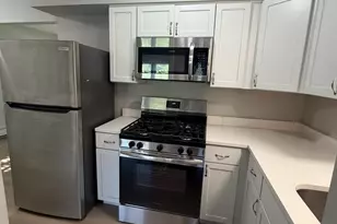 5331 S Kilbourn Ave, Chicago, IL 60632 - Photo 10