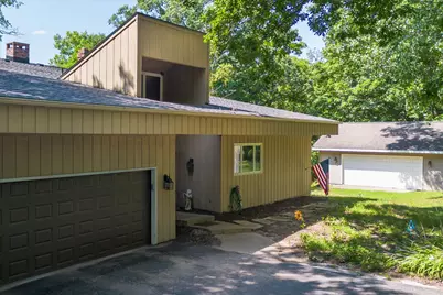 605 Sherwood Glen, Princeton, IL 61356 - Photo 2