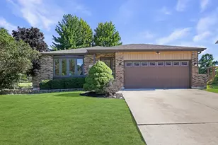 1447 Comanche Dr, Bolingbrook, IL 60490 - Photo 1