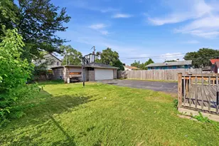 1107 Elmhurst St, Bensenville, IL 60106 - Photo 20