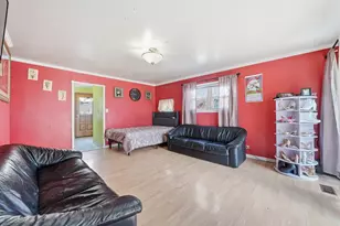 1107 Elmhurst St, Bensenville, IL 60106 - Photo 2