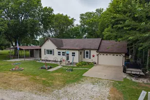 504 N 4th St, Cornell, IL 61319 - Photo 2